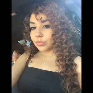 Meet your Posher, Amaya